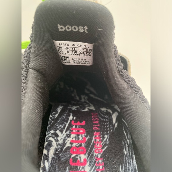 Adidas Ultraboost DNA Animal Pack - Leopard 7.5 US Women/5.5 US Men Funky Print - Picture 8 of 13